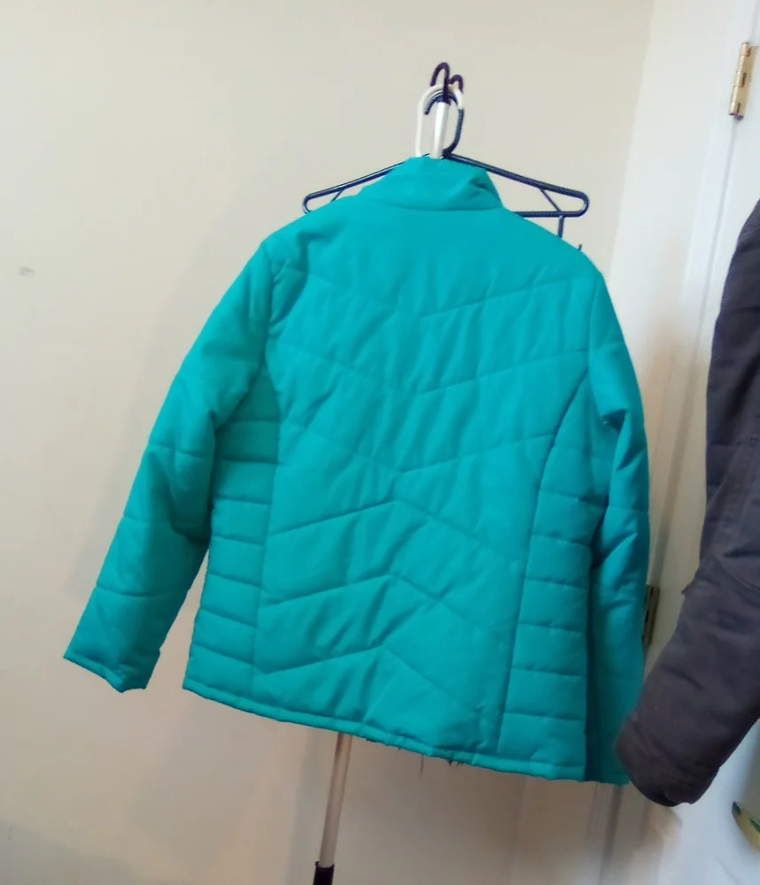 Puff Jacket - Picture 3 of 4